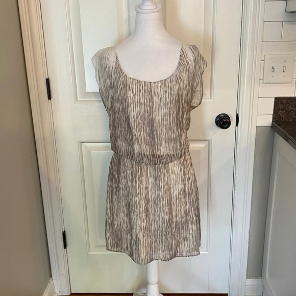 alice + olivia Thelma Cowl Neck chiffon Romper 33607 - Picture 3 of 13